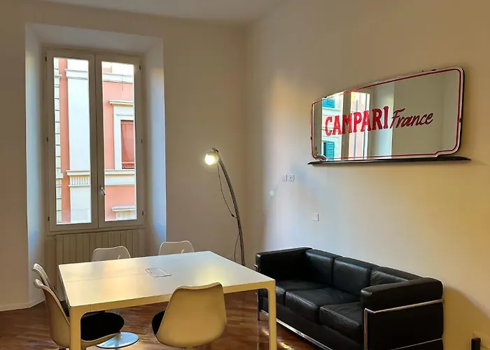 Whouse Large Indipendenza בולוניה