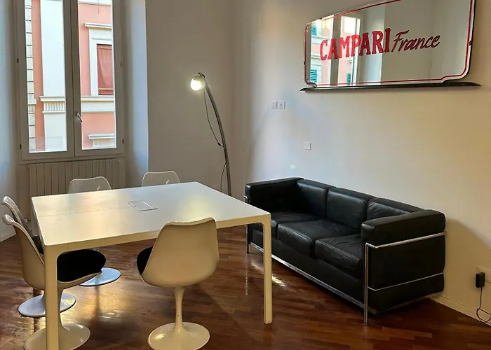 Whouse Large Indipendenza Apartman *